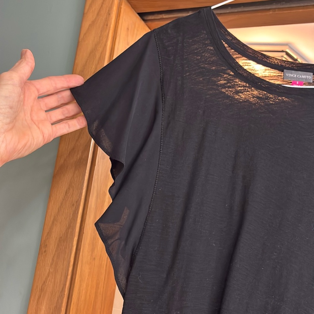 VINCE CAMUTO BLACK RUFFLE SLEEVE TOP - SMALL - Picture 2 of 7